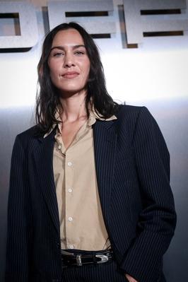 2241258934_f.jpg
