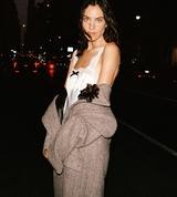 NY879_NA7172_d6_a.jpg