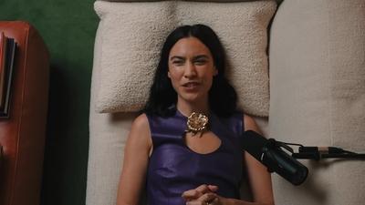 Alexa_Chung_on_Mrs_Prada2C_Jane_Birkin2C_and_Dressing_Sexy_at_40___Fashion_Neurosis_1080p_074.jpg