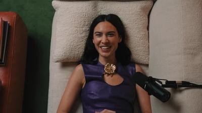 Alexa_Chung_on_Mrs_Prada2C_Jane_Birkin2C_and_Dressing_Sexy_at_40___Fashion_Neurosis_1080p_263.jpg
