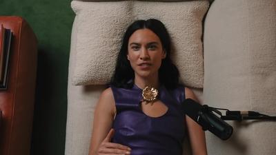 Alexa_Chung_on_Mrs_Prada2C_Jane_Birkin2C_and_Dressing_Sexy_at_40___Fashion_Neurosis_1080p_324.jpg