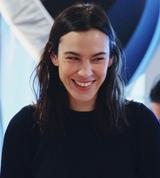 Behind_the_Design_with_Alexa_Chung___Madewell_1080p_022.jpg