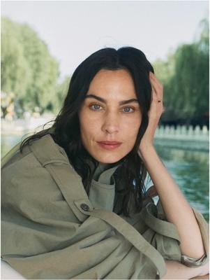 journey-to-the-east-alexa-chung-4.jpg