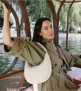 journey-to-the-east-alexa-chung-3.jpg